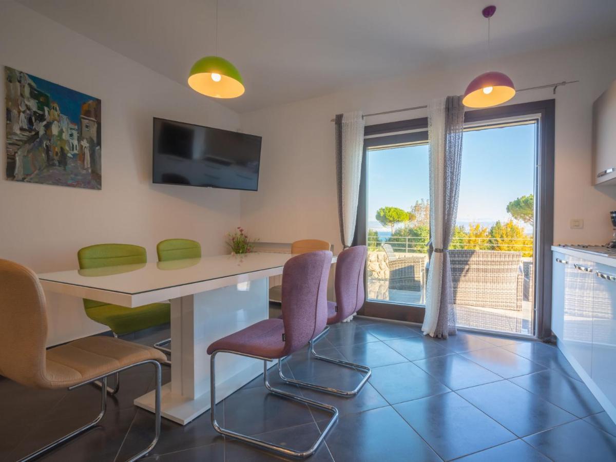 Apartment Damir By Interhome Laurana Esterno foto